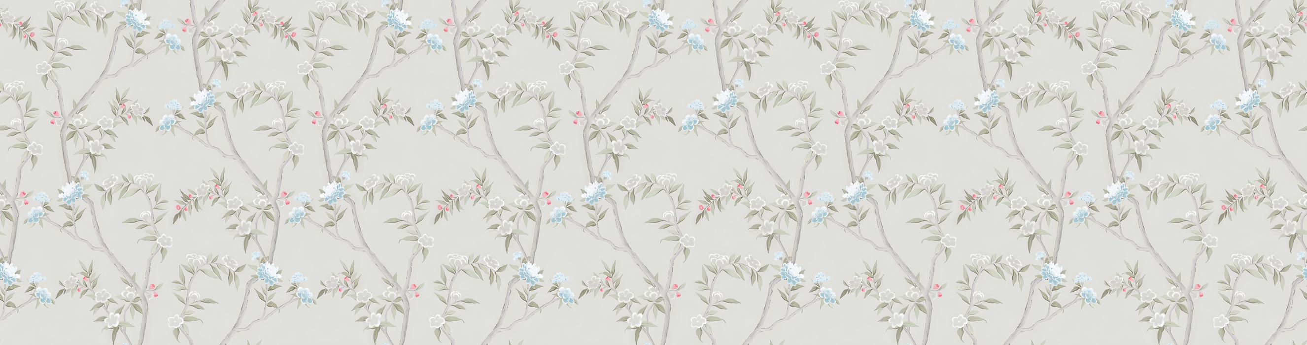 Solenne Passage Floral Wallpaper — Silver Gray