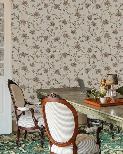 Quenora Echo Floral Wallpaper — Linen