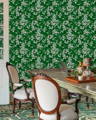Quenora Vista Floral Wallpaper — Emerald